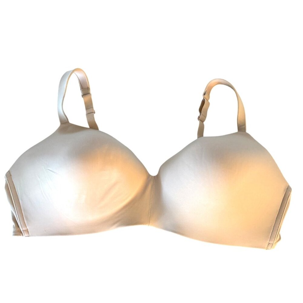 Cacique 46DD Nude Beige Bra No Wire Lightly Lined T-Shirt 1087776